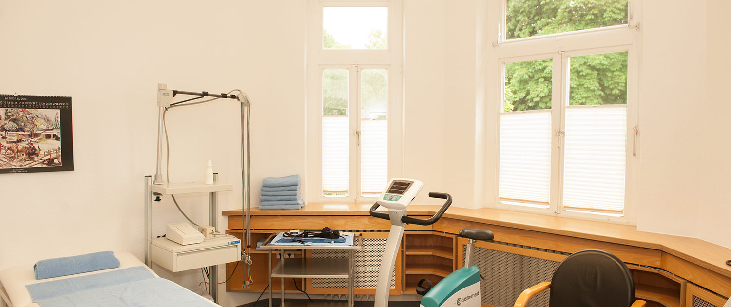 hausarztpraxis_michael_guirgis_wilhelmshaven_behandlung_2