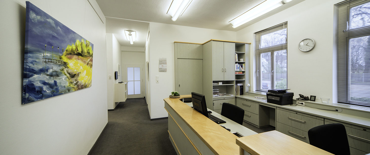 hausarztpraxis_michael_guirgis_wilhelmshaven_flur_1